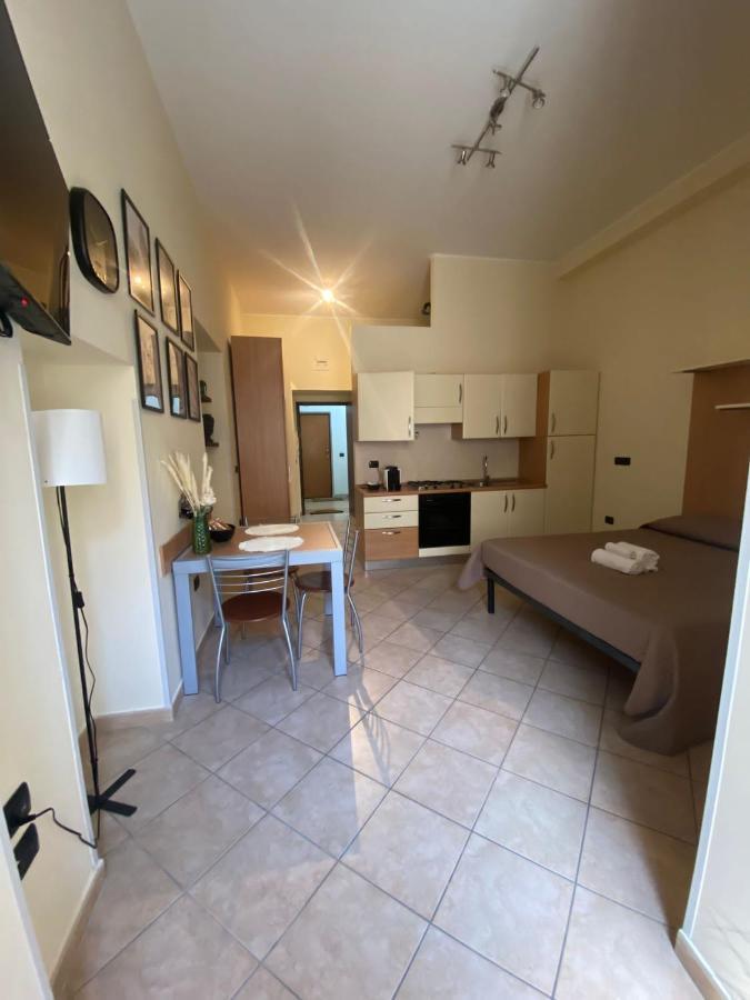 Guest House Via Poerio Катандзаро Екстериор снимка