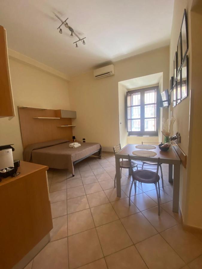 Guest House Via Poerio Катандзаро Екстериор снимка